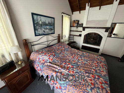 Chalet Sobre Lote De 1550m2 En Esquina Country San Diego