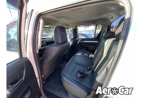 Toyota Hilux SRV 4x4 aut cuero
