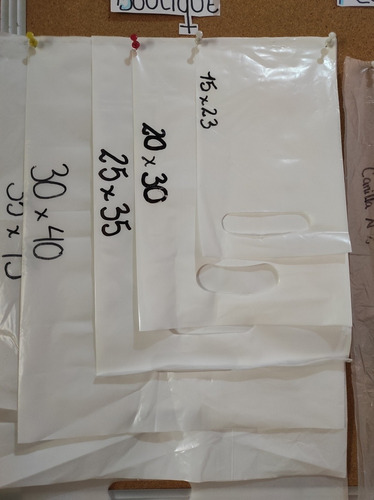 Imagen 5 de 6 de Bolsas Plásticas De Boutique. Blancas. Medidas. Calidad