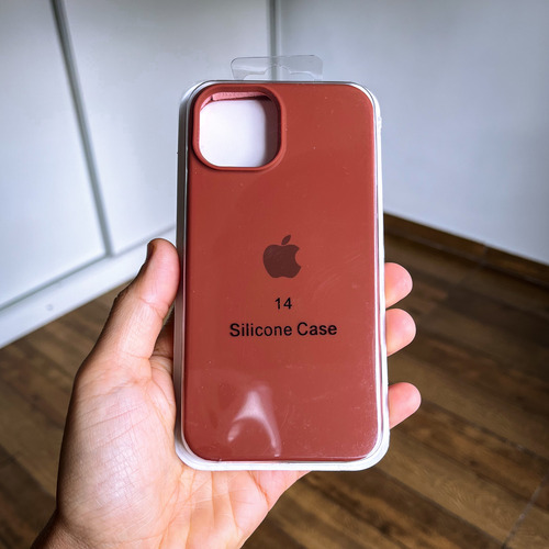 Silicone Case Iphone 14 Funda Silicona Marrón Lisa