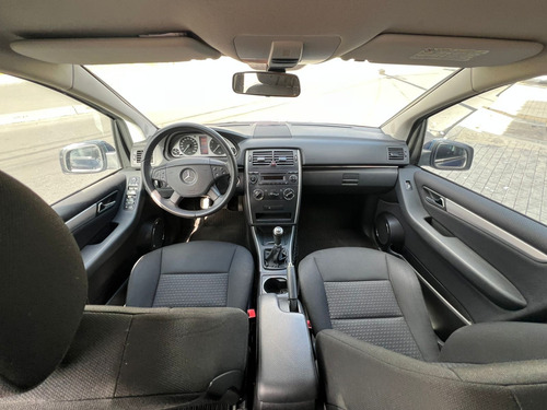 Mercedes Benz B180 Mt