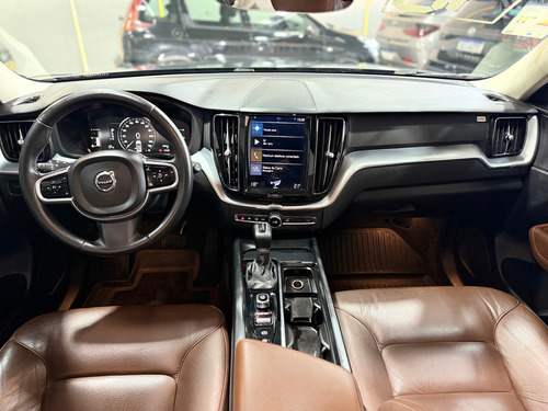 Volvo XC60 XC 60 T-5 MOMENTUM 2.0 254CV AWD 5P