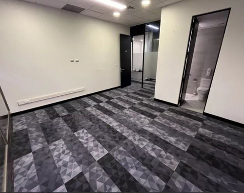 Propiedad Comercial En Metro Rodizzni 3450 M2