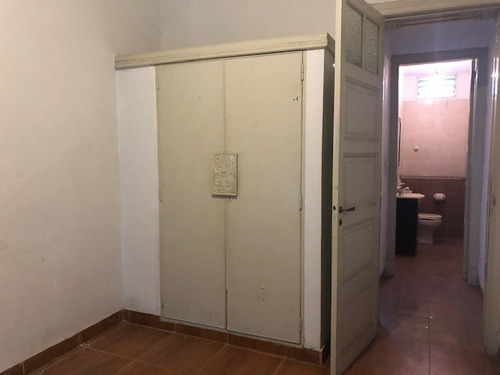Imagen 12 de 14 de Casa 4 Amb,lote10.38 X14.45 C/patio,terraza,muy Bien Ubicada