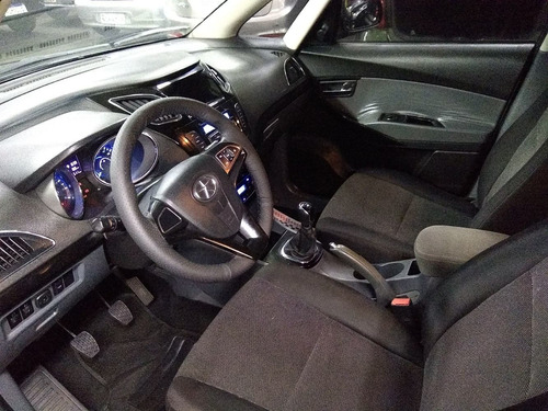 Imagem 7 de 14 de Jac J6 Diamond 2.0 16v 7 Lug Completo Airbags Abs 2014 Cinza