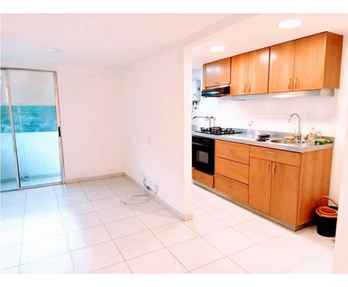 Apartamento Para La Venta En La Loma De Los Bernal