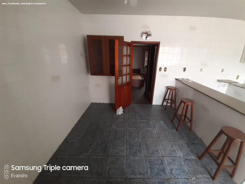 Casa Para Venda Em Tatuí, Centro, 2 Dormitórios, 1 Suíte, 2 Banheiros, 2 Vagas - 520_1-1365659