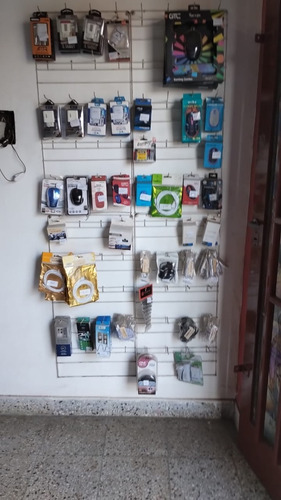 Oportunidad Vendo Fondo De Comercio O Mercaderia Con Instalaciones