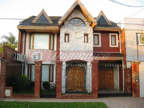 Casa En Venta En Castelar