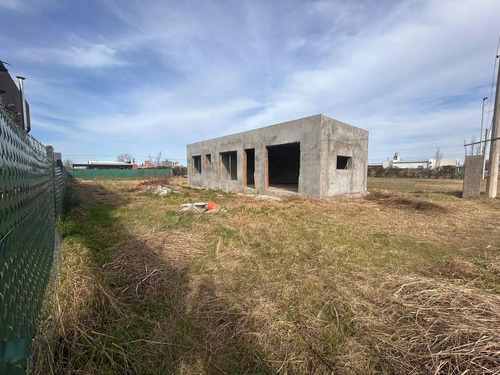 Terreno Con Proyecto En Construcción En Venta Punta Chacra
