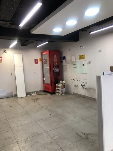 Local Comercial Av. Vicuña Mackenna Poniente Con Vespucio