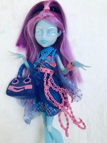 Monster High  Monster High Kiyomi Haunterly