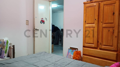Venta Departamento De 3 Dormitorios En Fonavi Parque Field