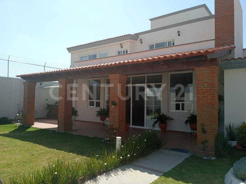 Casa En Venta - Metepec, Atlixco