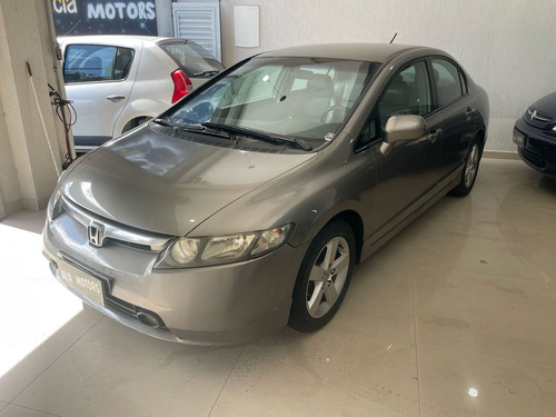 Honda Civic 1.8 Lxs Flex Aut. 4p