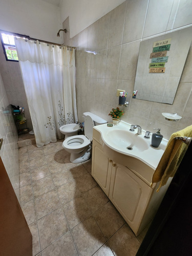 Venta Casa 3 Dormitorios . Padre Claret . Apto Credito