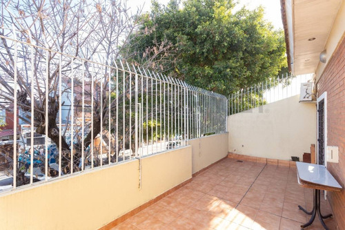 Imagen 25 de 30 de Venta Casa 3 Plantas + Altillo En Coghlan (dos Cocheras) 200 M2 Totales