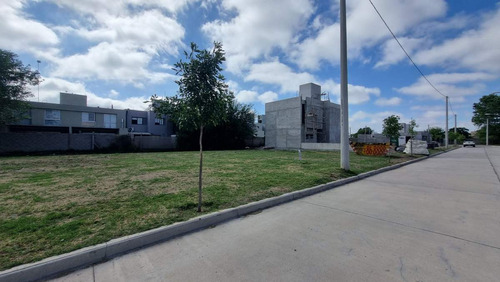 Escritura Y Financiacion. Lotes Entre 250 Y 360m2 Apto Casas