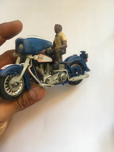 Moticicleta Harley Davidson Matchbox Año 1983 Escala 1/34 Azul Acero (Usado)
