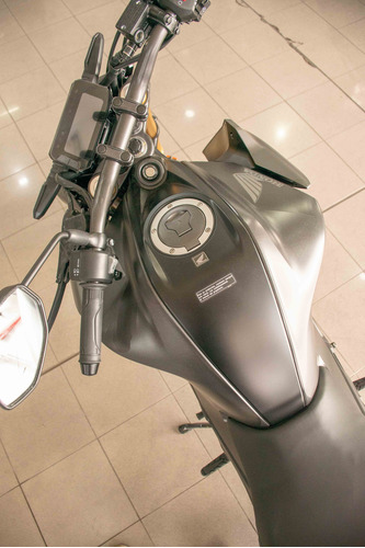 Honda Cb 300 Gris 0km 2025 - Honda Resonancias