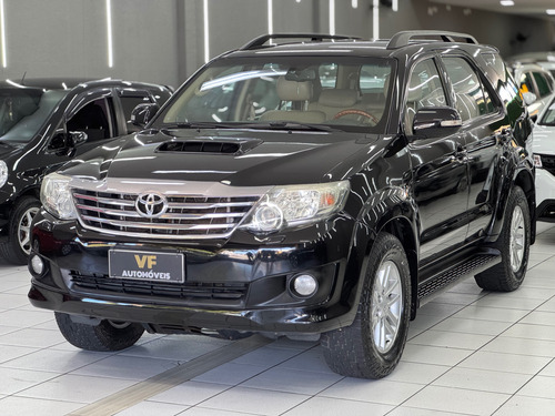 Toyota Hilux SW4 3.0 Srv 5l 4x4 Aut. 5p