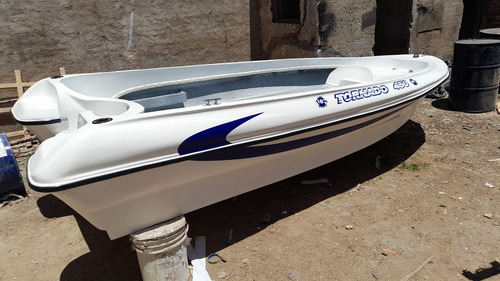 Lancha Tornado 450 Desde $ 2.500.000