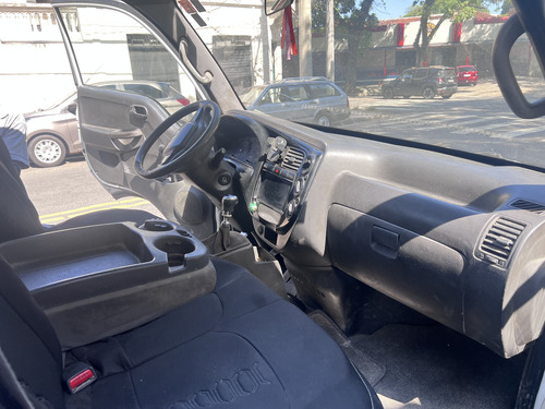 Kia Bongo 2.5 Std 4x2 Rs Turbo C/ Carroceria 2p
