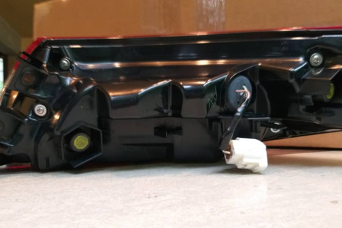 Stop Izquierdo Original Toyota Camry 2018 2021 Xle Le (Usado)