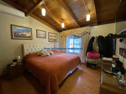 Venta Con Renta Casa 5 Dorm Brazo Oriental Y Local Empresa
