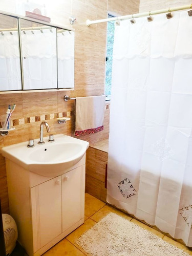 Imagen 12 de 15 de Casa En Venta De 2 Dormitorios C/ Cochera En La Falda