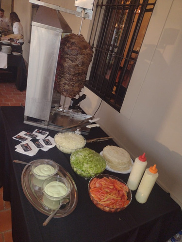 Catering De Comida Árabe Shawarma Y Más
