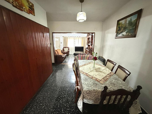 Casa En Venta 4 Dormitorios Y Cochera Moreno