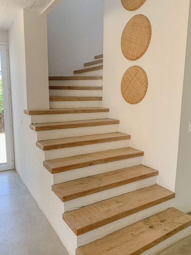 Casa En Alquiler Por Temporada De 4 Dormitorios En Pinar Del Faro (ref: Est-49)
