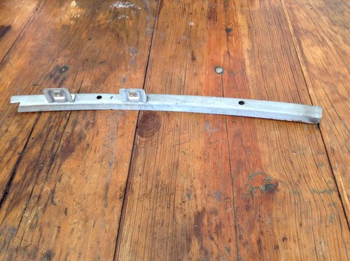 Guia De Elevador Vidrio Trasero Derecho Chevrolet Corsa