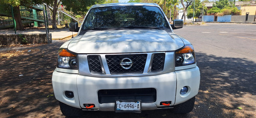 Nissan Titan 5.6l Cab Pro-4x V8 4x4 At
