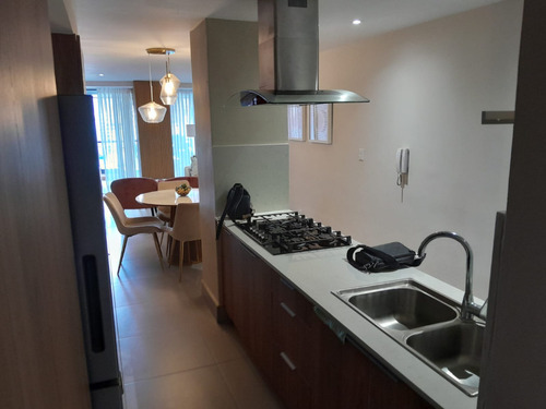 Se Alquila, Apartamento 2hab Amueblado Moderno En Piso Alto C/vista, Area Social Rooftop, Picuzzi, Bbq, Gym Y Lobby Lujo En Naco