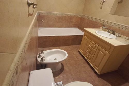 Venta Duplex 4 Ambientes Jardin Cochera Jacuzzi