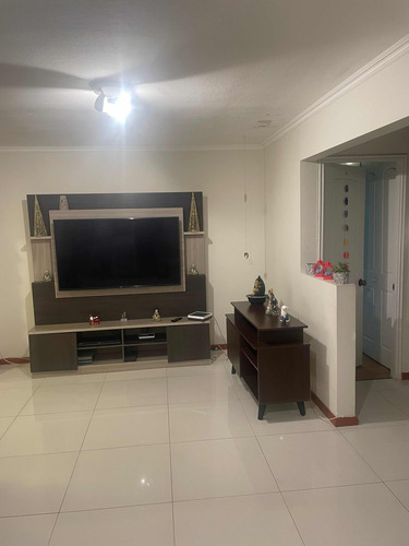 Casa 3 Dormitorios, 2 Baños 1/2