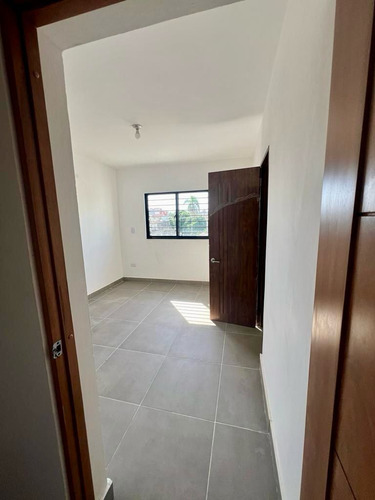 Apartamento En Venta En Ciudad Nueva De 2 Habitaciones - Ideal Para Inversion