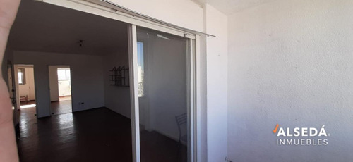Imagen 2 de 9 de Departamento - Pichincha