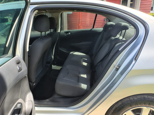 Peugeot 408 1.6 Allure 115cv