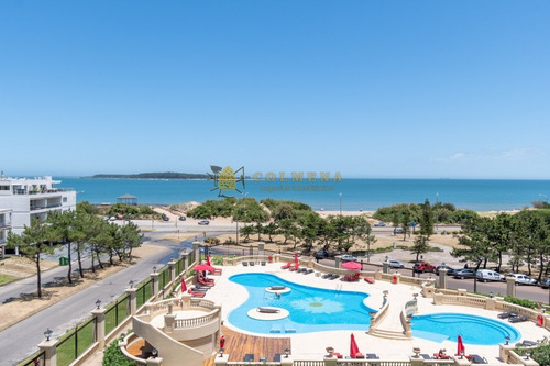Apartamento De Tres Dormitorios Y Servicio En Alquiler Le Jardin- Ref: 4042