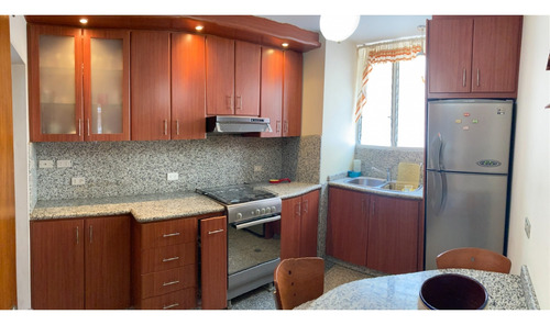 Piedra Azul. Venta Casa 189m2 3h+s/2.5b/1p. 2341