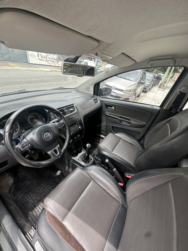 Volkswagen Suran 1.6 Highline 101cv Cuero