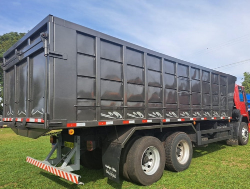 Cargo 2422 E 3-eixos Leito Caçamba