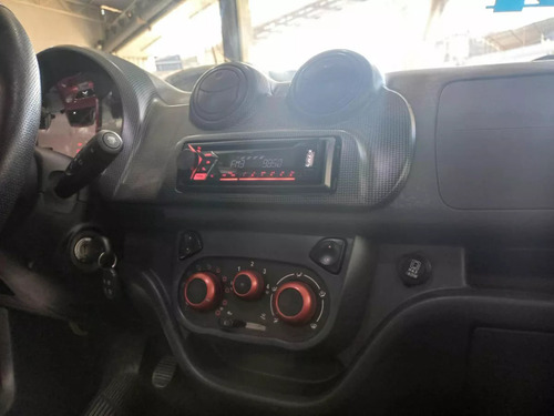 Fiat Uno Uno Sporting 1.4 8V (Flex) 4p