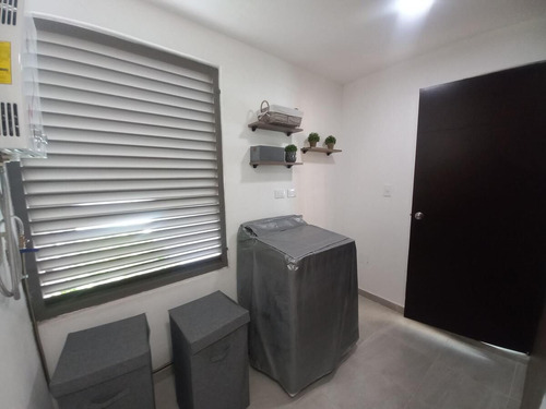 Estrena Departamento Entre El Refugio Y Zibata, 2 Recámaras, 2 Autos, 2 Baños