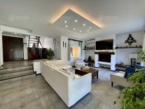 Venta Casa 4 Dormitorios Pinares Punta Del Este