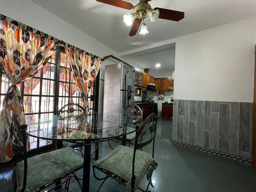Imagen 9 de 30 de Casa Duplex De 3 Dormitorios Pileta , Barrio Cotevi - Ciudad Evita