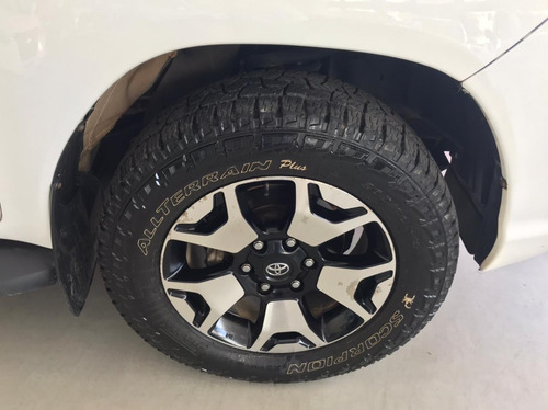 Imagem 10 de 11 de Toyota Hilux Cabine Dupla 2.8 Tdi Cd Srx 50th 4x4 (aut)